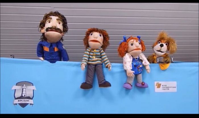 Кукольная студия «Незабудка» приглашает детей и их родителей на бесплатные онлайн — спектакли о безопасном поведении дома и на летнем отдыхе. Специалисты «ЯрСпаса» разработали сценарии трех спектаклей